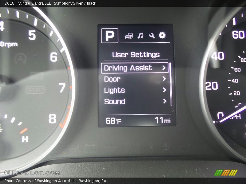 Symphony Silver / Black 2018 Hyundai Elantra SEL