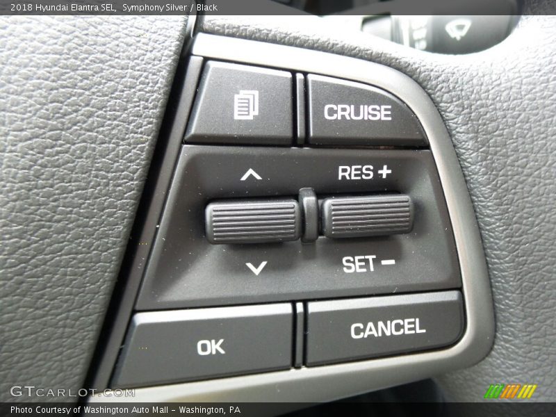 Symphony Silver / Black 2018 Hyundai Elantra SEL