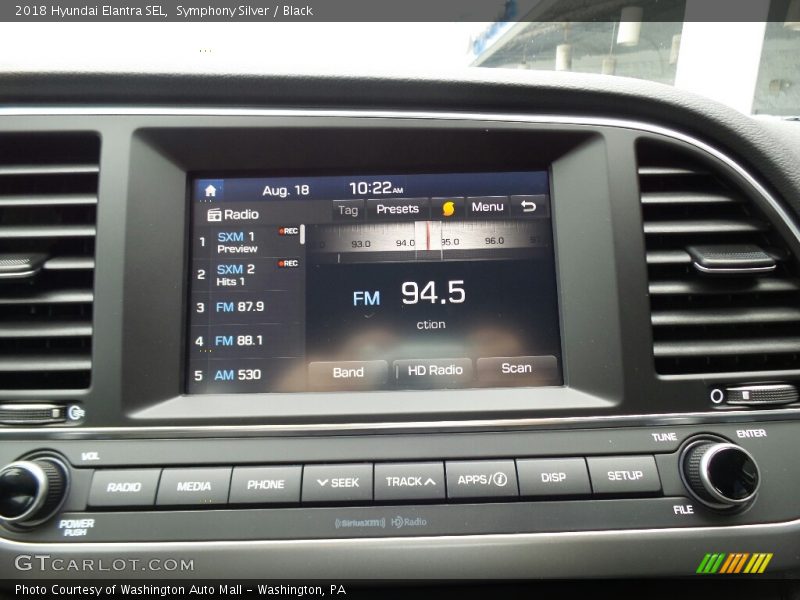 Symphony Silver / Black 2018 Hyundai Elantra SEL