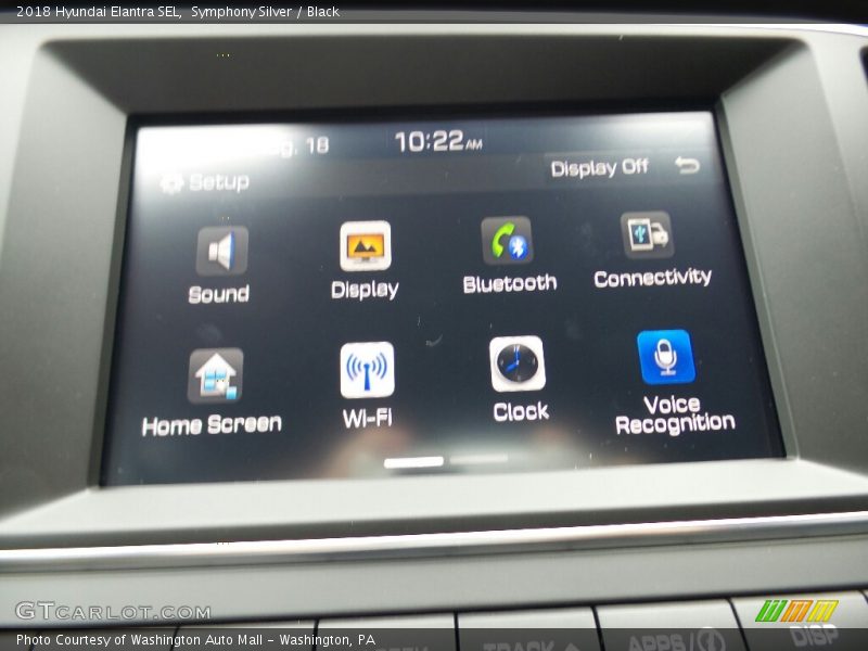 Symphony Silver / Black 2018 Hyundai Elantra SEL