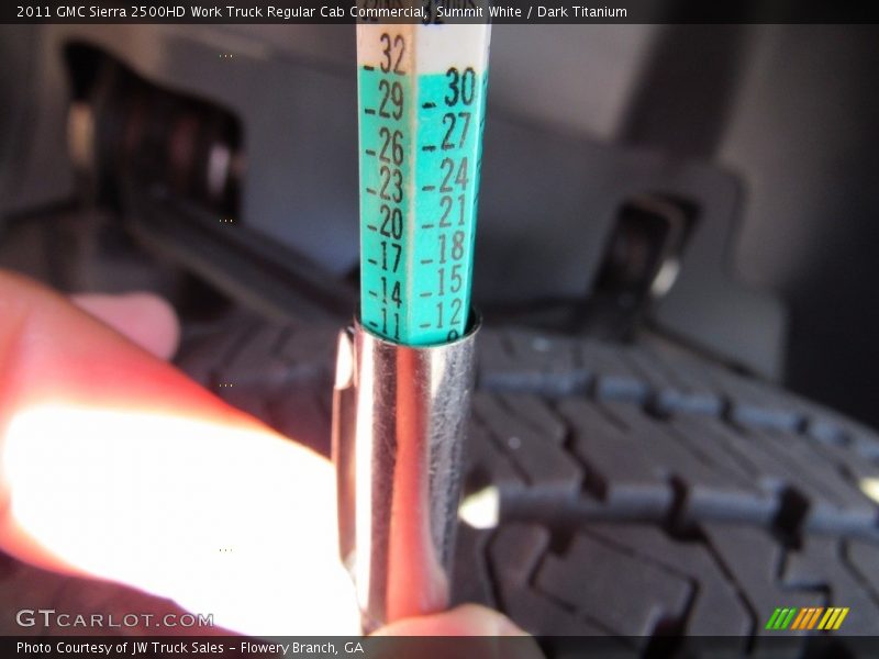 Summit White / Dark Titanium 2011 GMC Sierra 2500HD Work Truck Regular Cab Commercial