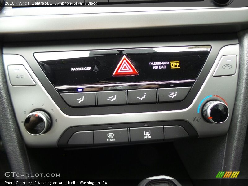 Symphony Silver / Black 2018 Hyundai Elantra SEL