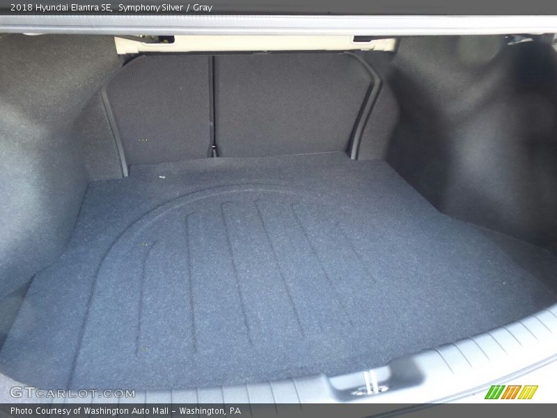 Symphony Silver / Gray 2018 Hyundai Elantra SE