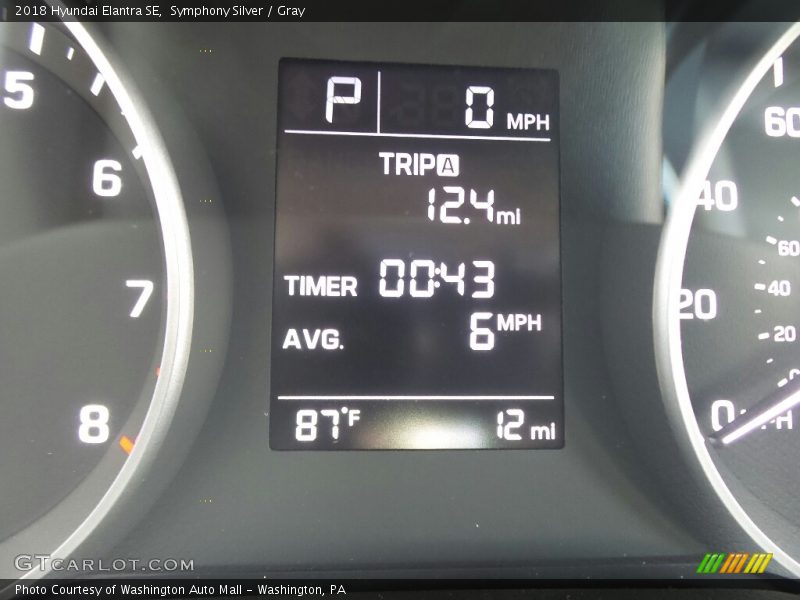 Symphony Silver / Gray 2018 Hyundai Elantra SE