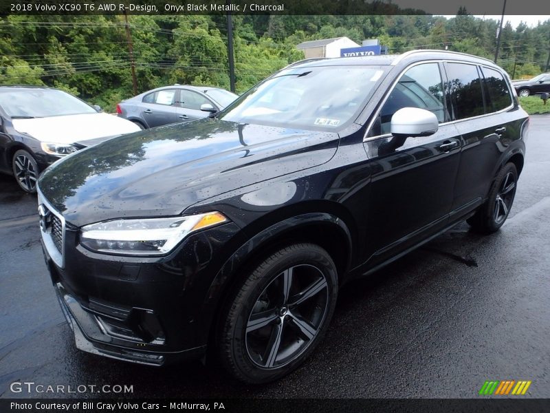 Front 3/4 View of 2018 XC90 T6 AWD R-Design