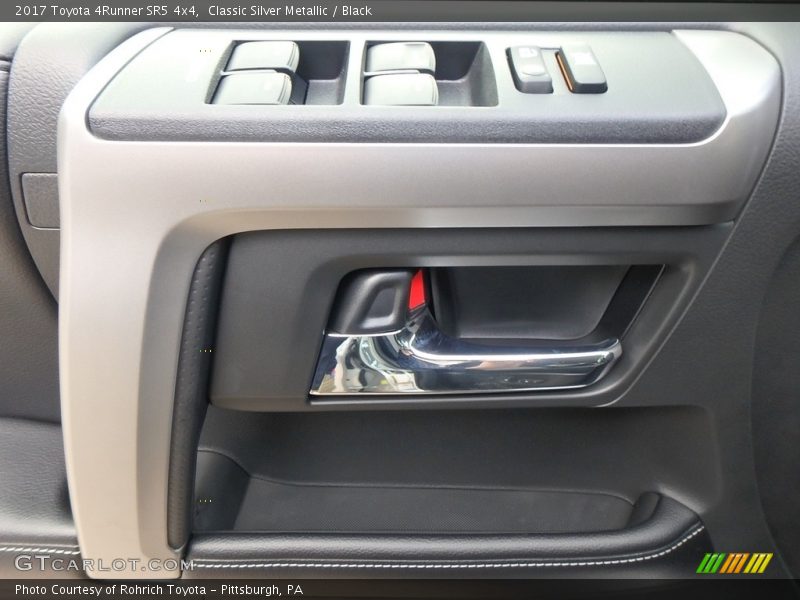 Classic Silver Metallic / Black 2017 Toyota 4Runner SR5 4x4