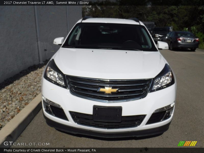 Summit White / Ebony 2017 Chevrolet Traverse LT AWD