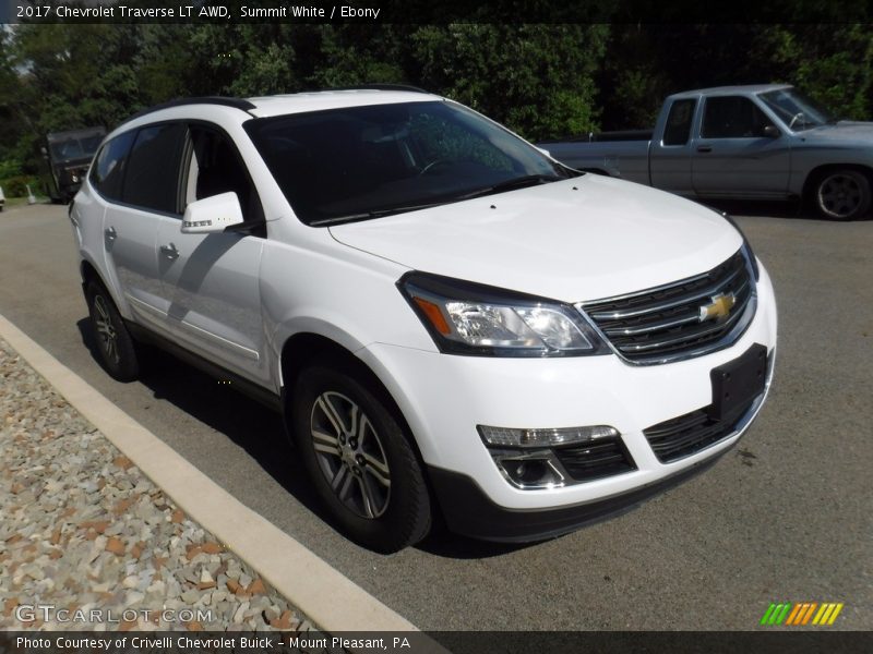 Summit White / Ebony 2017 Chevrolet Traverse LT AWD