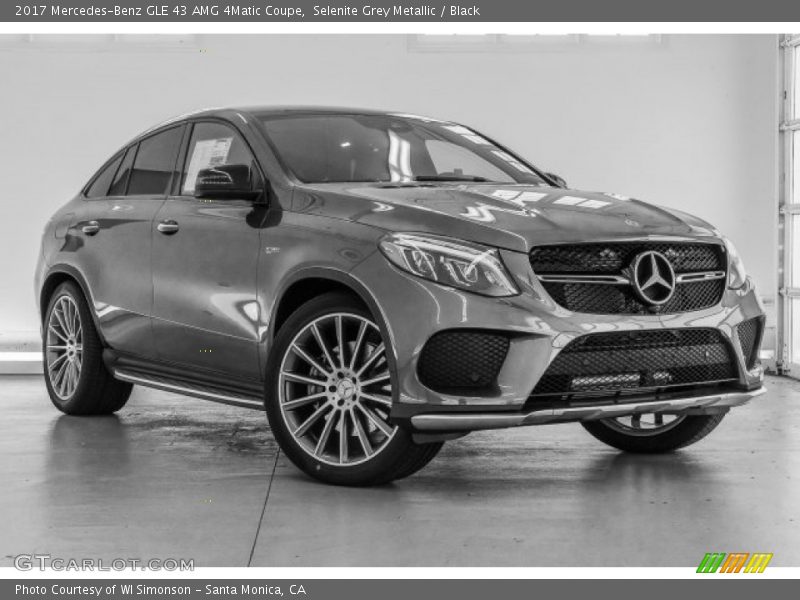 Front 3/4 View of 2017 GLE 43 AMG 4Matic Coupe