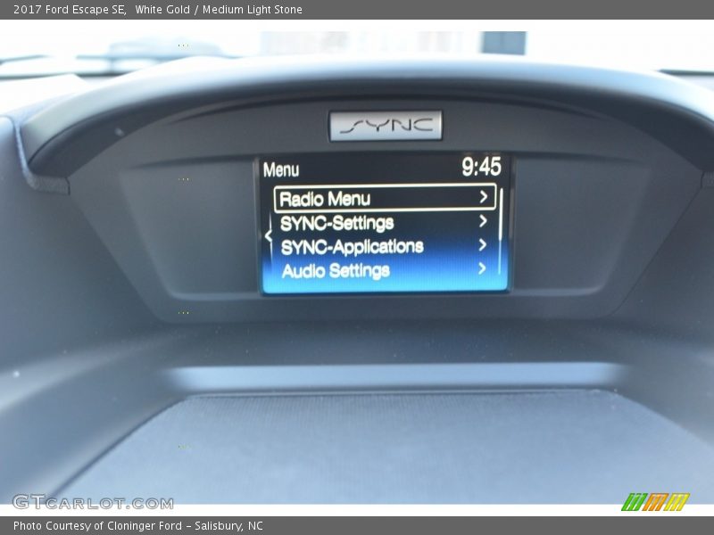 White Gold / Medium Light Stone 2017 Ford Escape SE