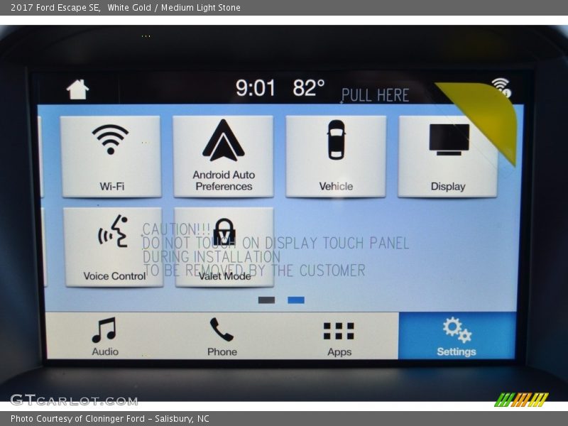 White Gold / Medium Light Stone 2017 Ford Escape SE