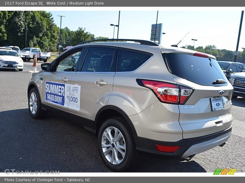White Gold / Medium Light Stone 2017 Ford Escape SE