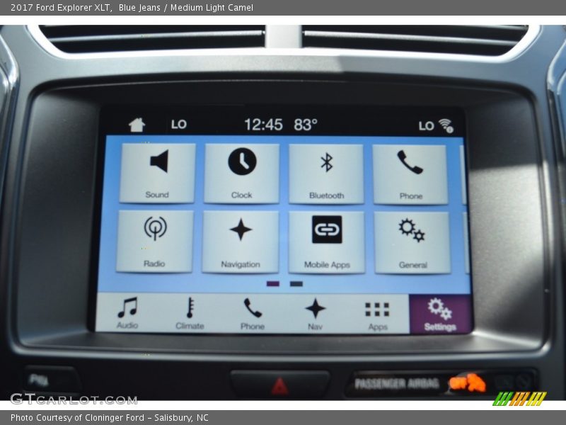Blue Jeans / Medium Light Camel 2017 Ford Explorer XLT