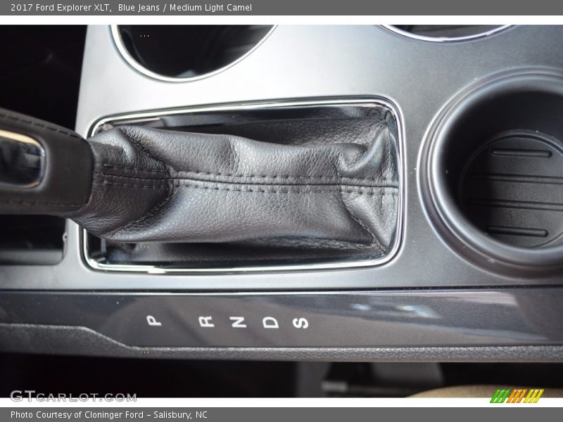 Blue Jeans / Medium Light Camel 2017 Ford Explorer XLT