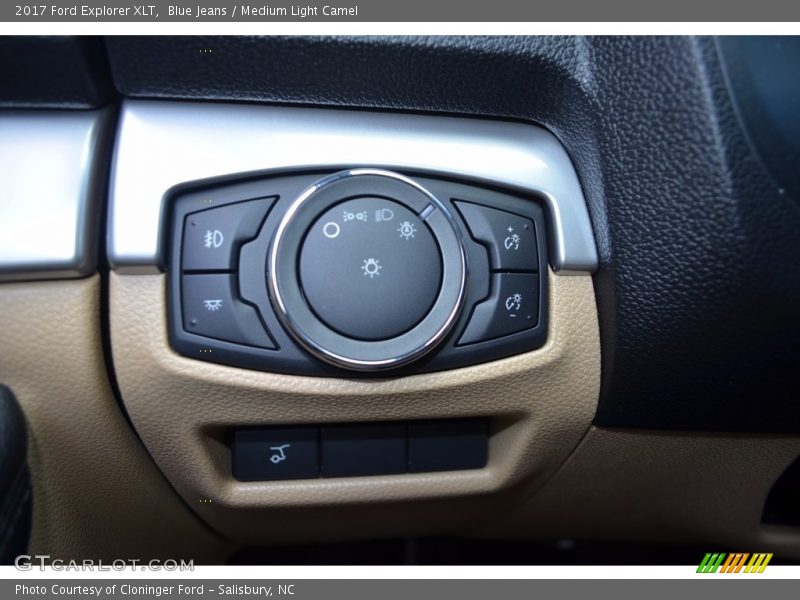 Blue Jeans / Medium Light Camel 2017 Ford Explorer XLT