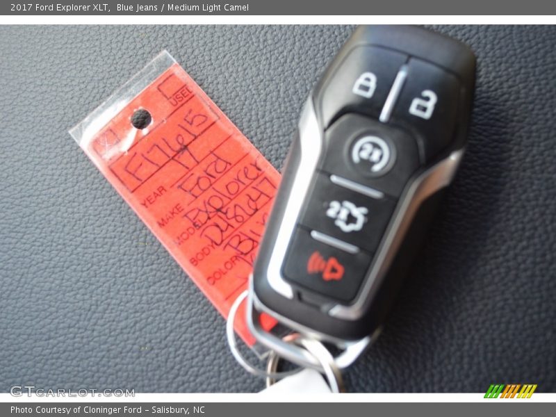 Blue Jeans / Medium Light Camel 2017 Ford Explorer XLT
