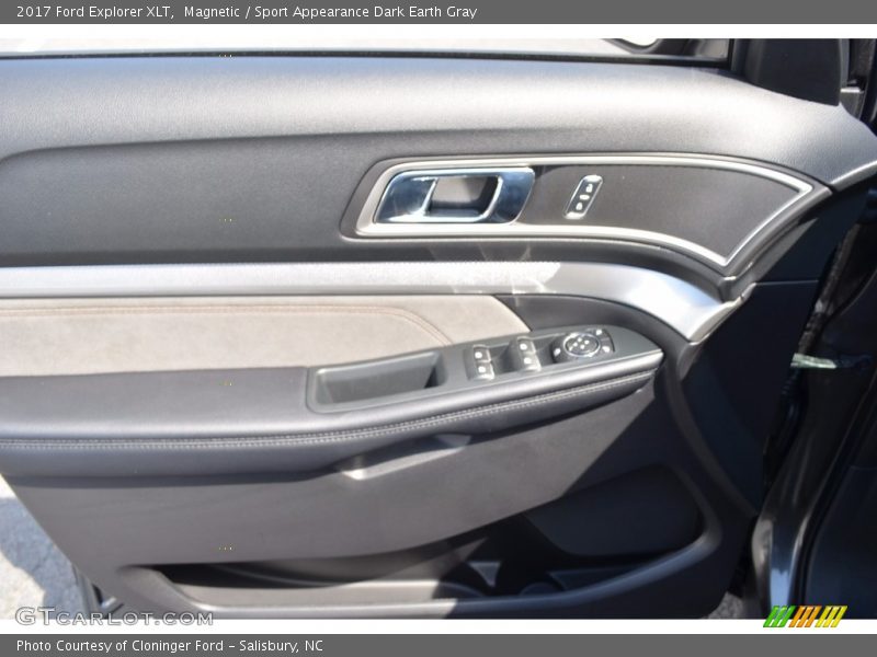 Magnetic / Sport Appearance Dark Earth Gray 2017 Ford Explorer XLT