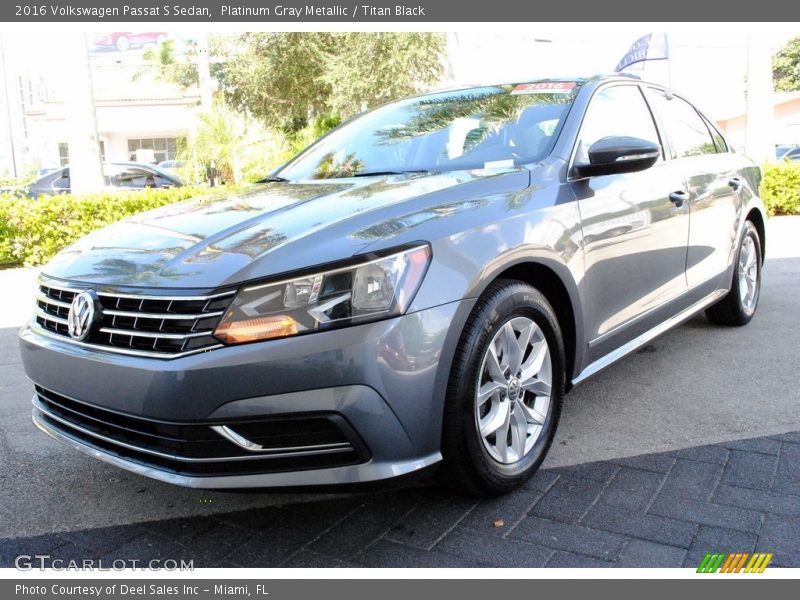 Platinum Gray Metallic / Titan Black 2016 Volkswagen Passat S Sedan