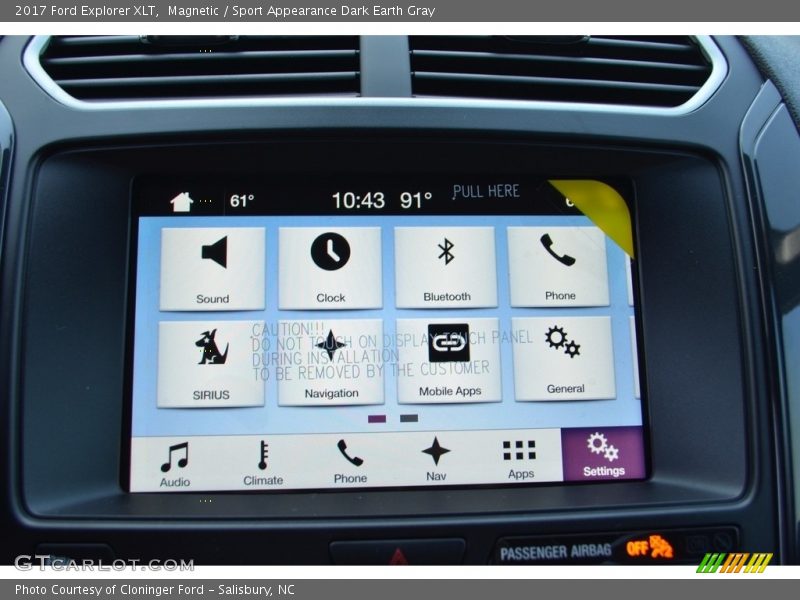 Magnetic / Sport Appearance Dark Earth Gray 2017 Ford Explorer XLT