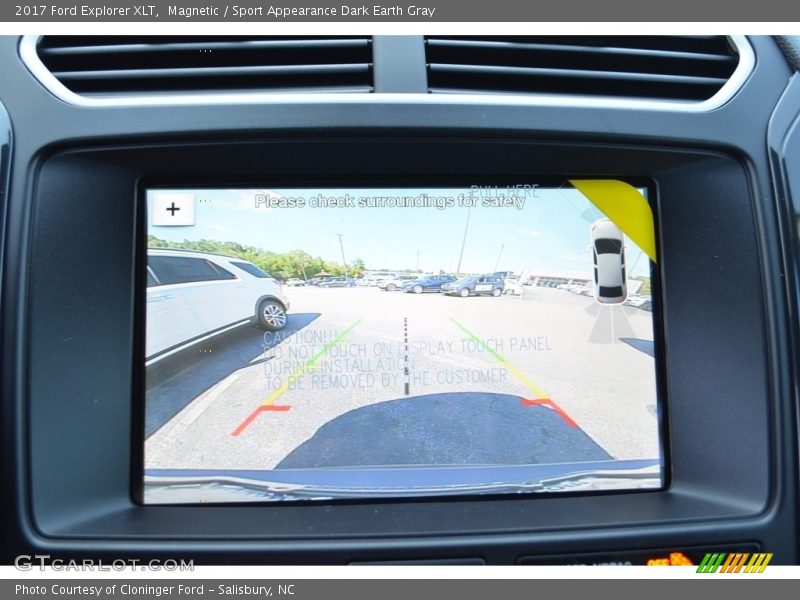 Magnetic / Sport Appearance Dark Earth Gray 2017 Ford Explorer XLT