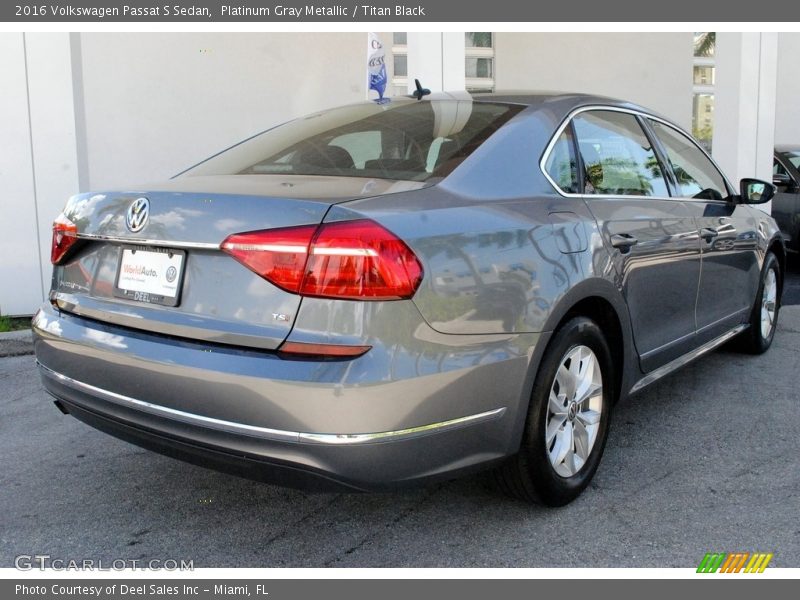 Platinum Gray Metallic / Titan Black 2016 Volkswagen Passat S Sedan