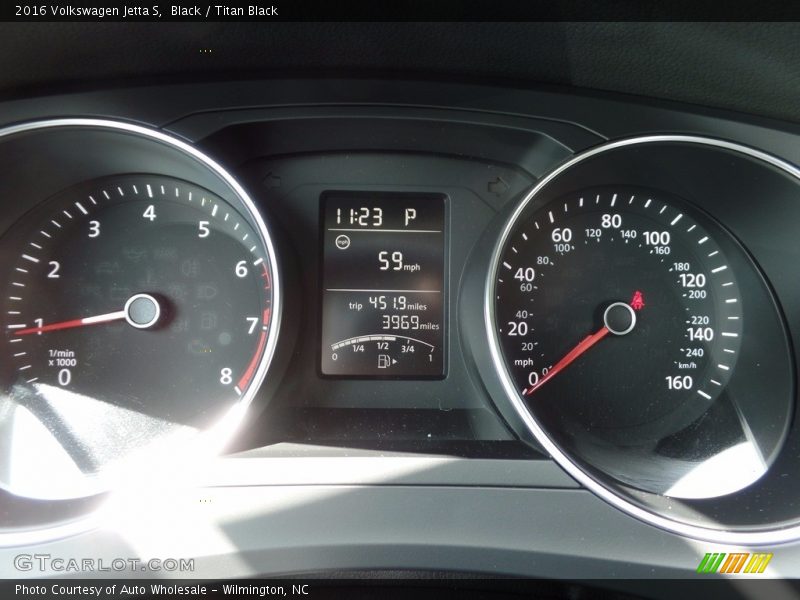 Black / Titan Black 2016 Volkswagen Jetta S