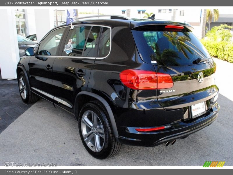 Deep Black Pearl / Charcoal 2017 Volkswagen Tiguan Sport