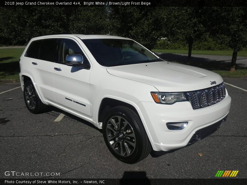 Bright White / Brown/Light Frost Beige 2018 Jeep Grand Cherokee Overland 4x4
