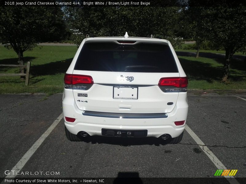 Bright White / Brown/Light Frost Beige 2018 Jeep Grand Cherokee Overland 4x4