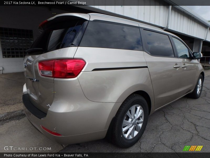 Beechwood Pearl / Camel Beige 2017 Kia Sedona LX