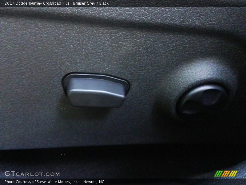 Bruiser Grey / Black 2017 Dodge Journey Crossroad Plus