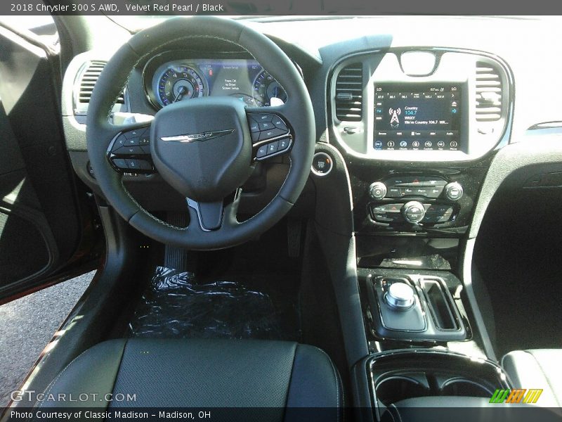 Velvet Red Pearl / Black 2018 Chrysler 300 S AWD