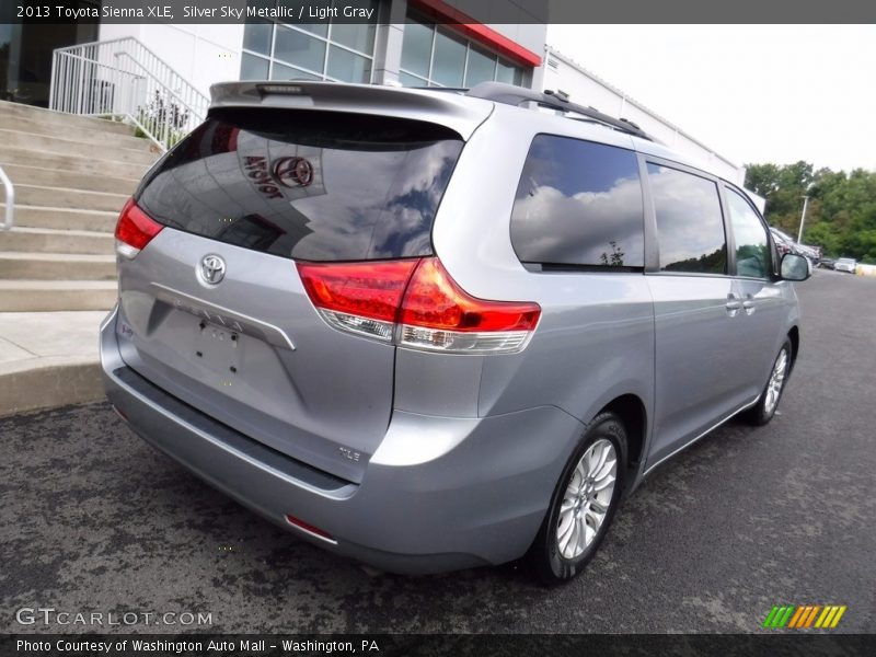 Silver Sky Metallic / Light Gray 2013 Toyota Sienna XLE