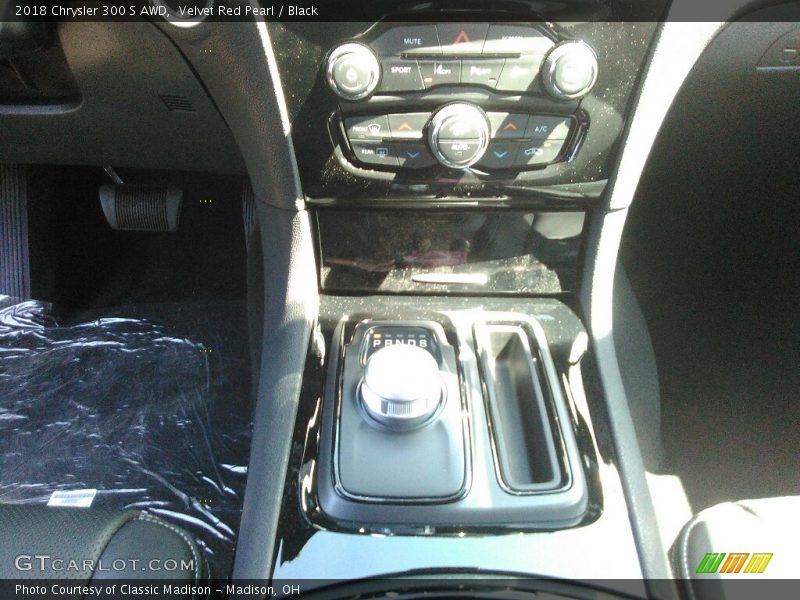 Velvet Red Pearl / Black 2018 Chrysler 300 S AWD