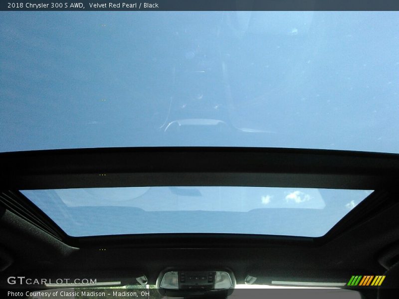Velvet Red Pearl / Black 2018 Chrysler 300 S AWD