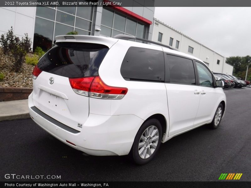 Blizzard White Pearl / Light Gray 2012 Toyota Sienna XLE AWD