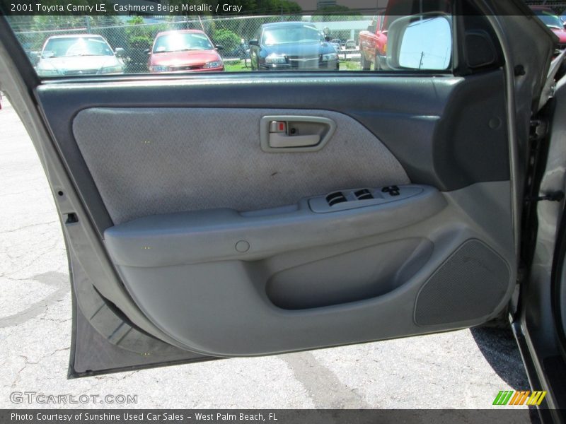 Cashmere Beige Metallic / Gray 2001 Toyota Camry LE