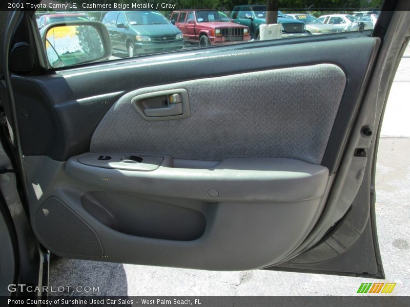 Cashmere Beige Metallic / Gray 2001 Toyota Camry LE