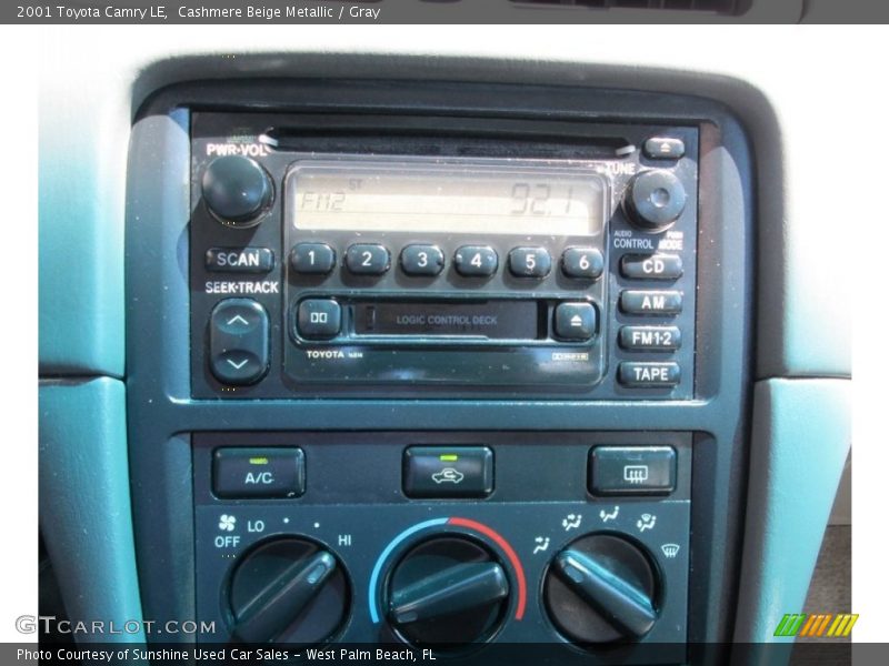 Cashmere Beige Metallic / Gray 2001 Toyota Camry LE