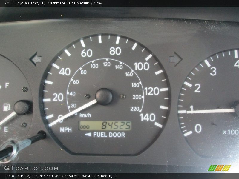 Cashmere Beige Metallic / Gray 2001 Toyota Camry LE