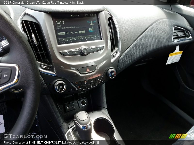 Cajun Red Tintcoat / Jet Black 2017 Chevrolet Cruze LT