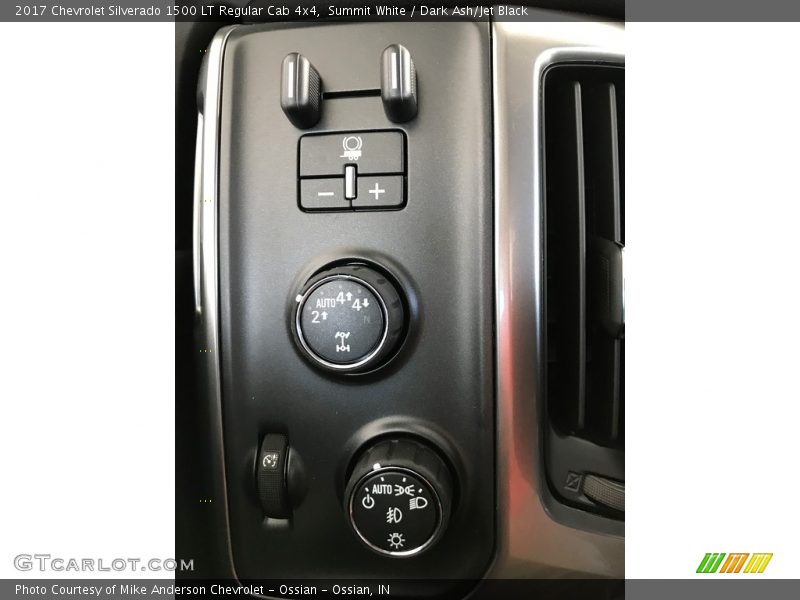 Controls of 2017 Silverado 1500 LT Regular Cab 4x4