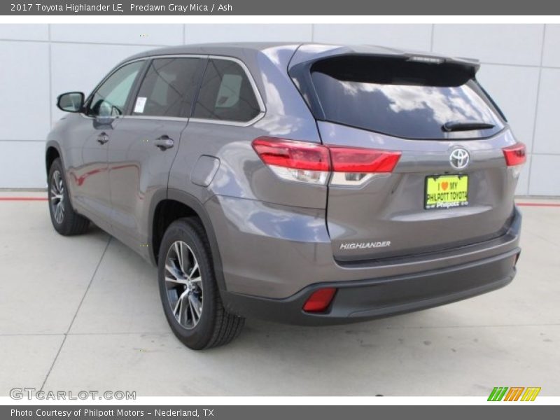 Predawn Gray Mica / Ash 2017 Toyota Highlander LE