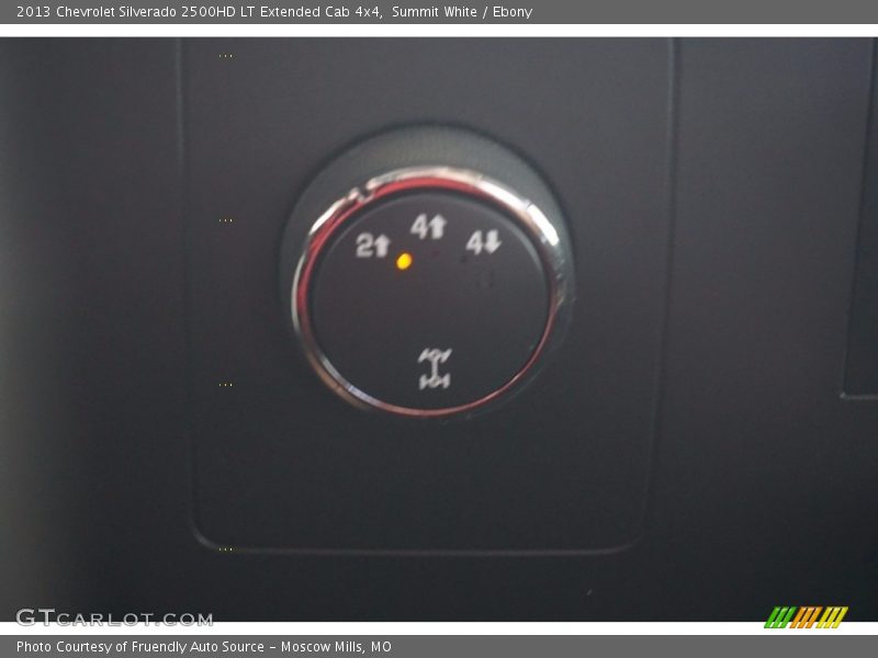 Summit White / Ebony 2013 Chevrolet Silverado 2500HD LT Extended Cab 4x4