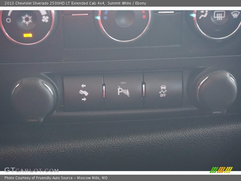 Summit White / Ebony 2013 Chevrolet Silverado 2500HD LT Extended Cab 4x4