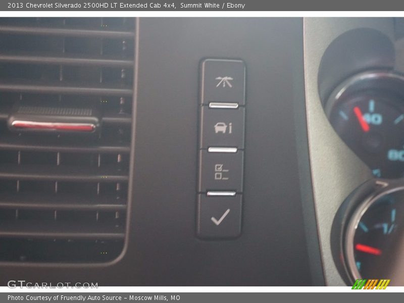 Summit White / Ebony 2013 Chevrolet Silverado 2500HD LT Extended Cab 4x4