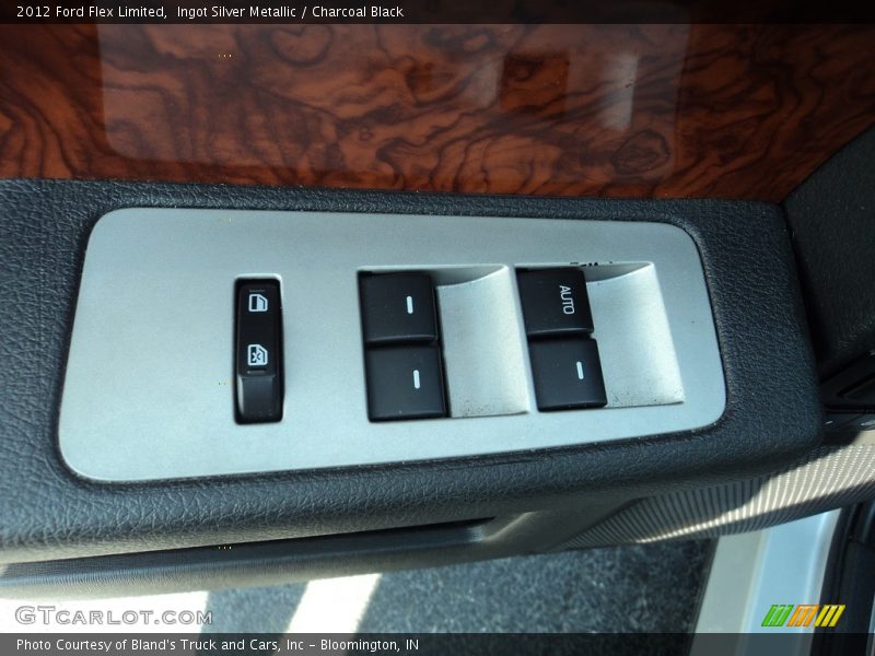 Ingot Silver Metallic / Charcoal Black 2012 Ford Flex Limited