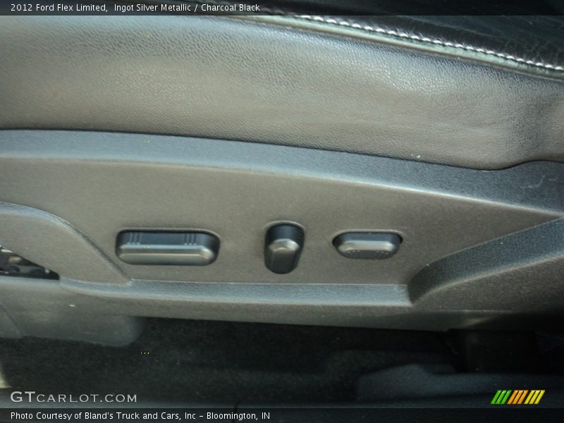 Ingot Silver Metallic / Charcoal Black 2012 Ford Flex Limited