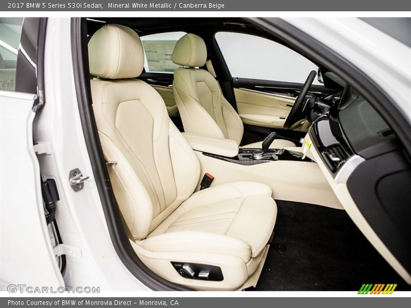 Mineral White Metallic / Canberra Beige 2017 BMW 5 Series 530i Sedan