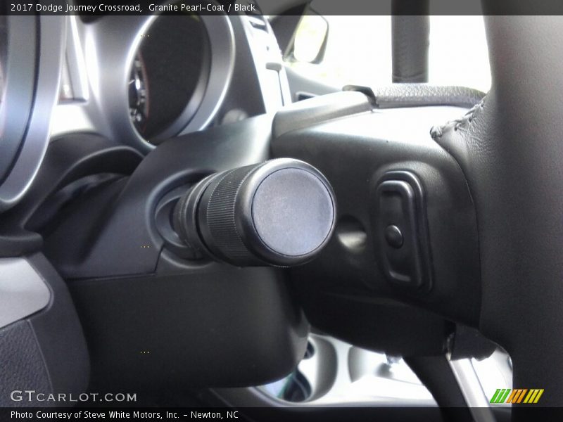 Granite Pearl-Coat / Black 2017 Dodge Journey Crossroad